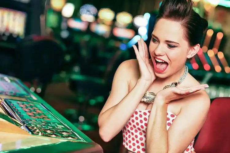 ib789 တိုက်ရိုက် ကာစီနို Dragon Tiger Live Dealer ဗျူဟာဂိမ်းမြင်ကွင်း